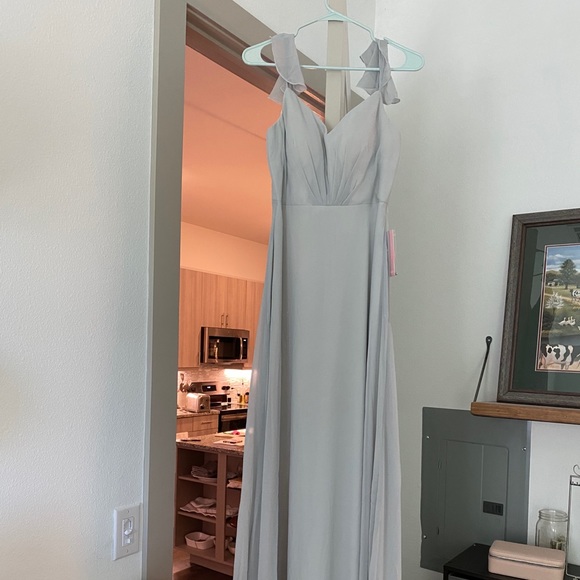 Long Dress - Picture 1 of 5